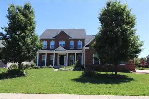 10509 Wallingsford Cir, Centerville, OH 45458