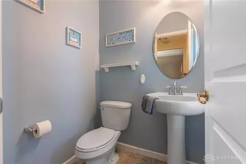 Bath - 1219 Artesian Ln, Fairborn, OH 45324 photo 1 of 4