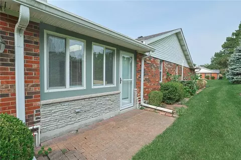 Exterior - 6340 Jason Ln, Centerville, OH 45459 photo 2 of 7