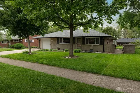 Exterior - 3689 Elmira Dr, Kettering, OH 45439 photo 6 of 7