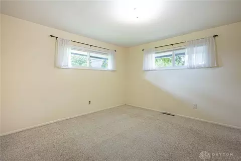 Bedroom - 3689 Elmira Dr, Kettering, OH 45439 photo 4 of 6