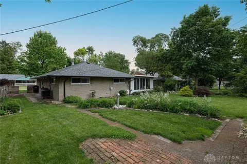 Exterior - 3689 Elmira Dr, Kettering, OH 45439 photo 4 of 7