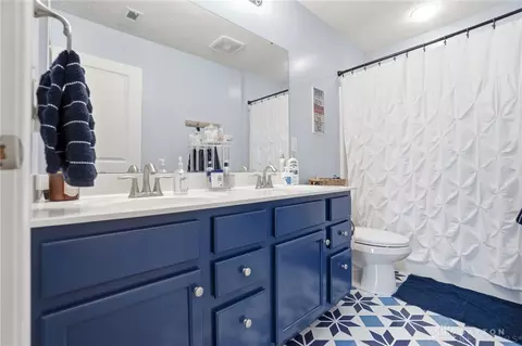 Bath - 9415 Oak Brook Dr, Centerville, OH 45458 photo 3 of 4