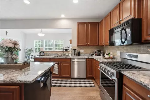Kitchen - 9415 Oak Brook Dr, Centerville, OH 45458 photo 1 of 2