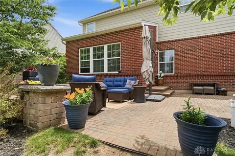 Exterior - 9415 Oak Brook Dr, Centerville, OH 45458 photo 3 of 4