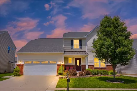 7116 Bluestream Dr, Tipp City, OH 45371