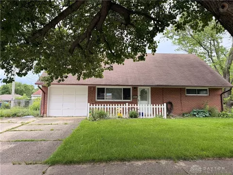 5807 Rosebury Dr, Huber Heights, OH 45424