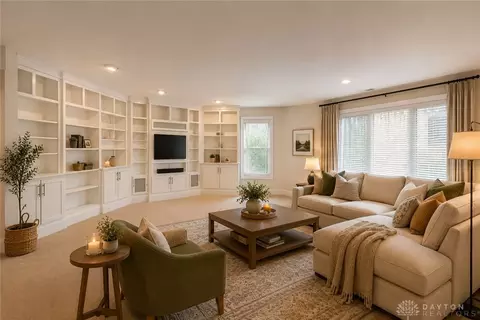 Living - 269 Rue Marseille, Kettering, OH 45429 photo 5 of 7