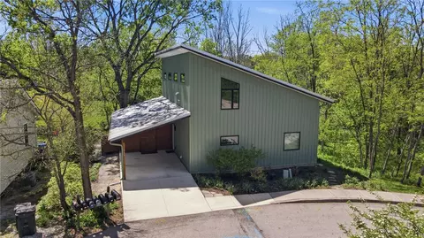 641 Thistle Creek Ln, Yellow Springs, OH 45387