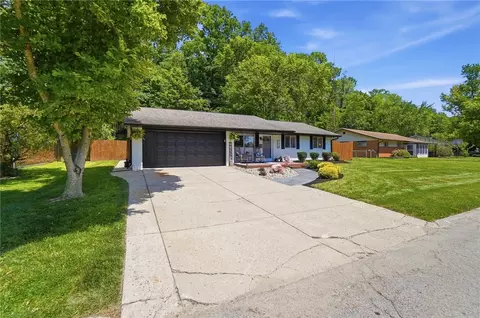 170 Belair Cir, Bellbrook, OH 45305