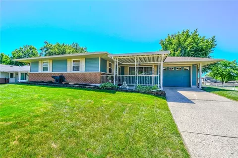 6500 Lemans Ln, Huber Heights, OH 45424