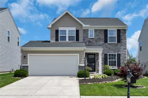 6207 Willow Oak Dr, Tipp City, OH 45371