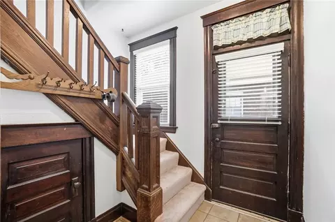 Entry Way - 4315 Sullivan Ave, Cincinnati, OH 45217 photo 4 of 6