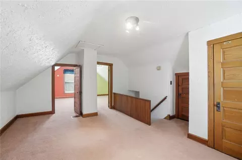 Entry Way - 4315 Sullivan Ave, Cincinnati, OH 45217 photo 6 of 6