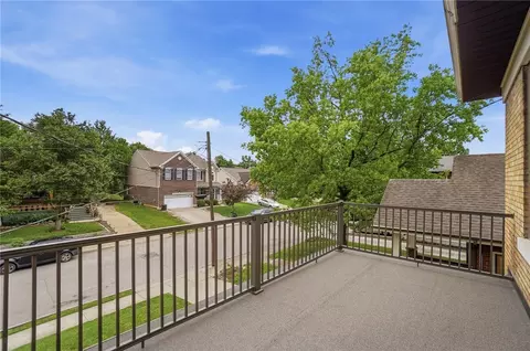 Exterior - 4315 Sullivan Ave, Cincinnati, OH 45217 photo 5 of 15