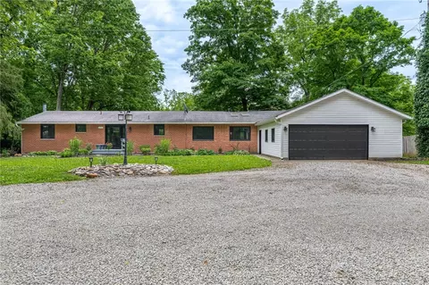 2735 Lower Bellbrook Rd, Sugarcreek Township, OH 45370