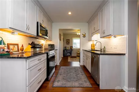 Kitchen - 2561 Ballentine Pike, Springfield, OH 45502 photo 2 of 3