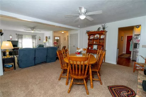 Dining - 2561 Ballentine Pike, Springfield, OH 45502 photo 2 of 4