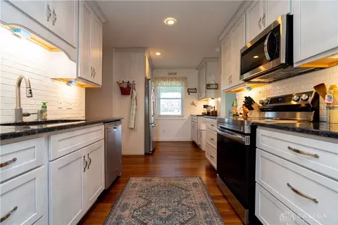 Kitchen - 2561 Ballentine Pike, Springfield, OH 45502 photo 1 of 3