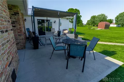Exterior - 2561 Ballentine Pike, Springfield, OH 45502 photo 7 of 14