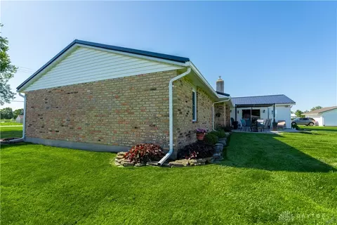 Exterior - 2561 Ballentine Pike, Springfield, OH 45502 photo 10 of 14