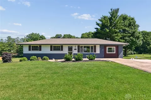 6056 Bardean Dr, West Chester, OH 45069