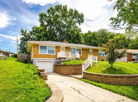 1210 Clovernook Dr, Hamilton, OH 45013