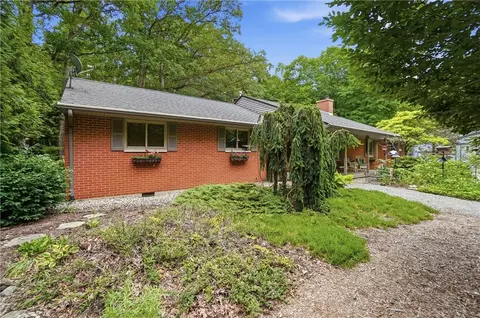 5392 Enon Xenia Rd, Fairborn, OH 45324