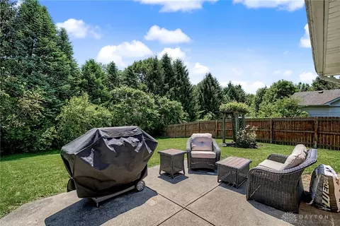 Exterior - 168 Warner Dr, Union, OH 45322 photo 3 of 5