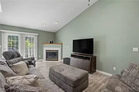 Living - 168 Warner Dr, Union, OH 45322 photo 3 of 4