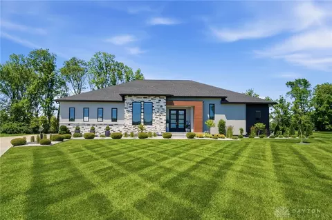 2268 Presley Ct, Lebanon, OH 45036