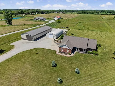 7338 Bard Rd, Tipp City, OH 45371