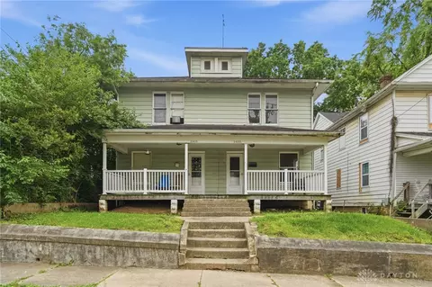 2404 S Sutphin St, Middletown, OH 45044