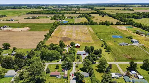 4675 Orbison Rd, Troy, OH 45373