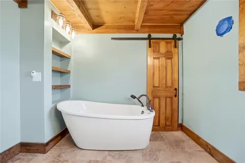 Bath - 4675 Orbison Rd, Troy, OH 45373 photo 3 of 4