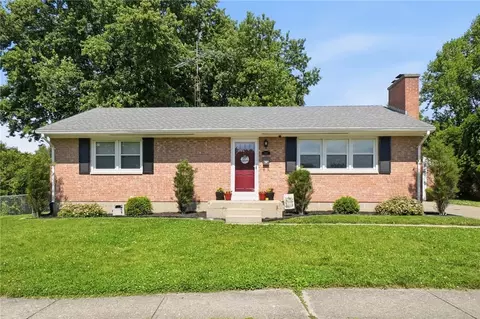4267 Helena Dr, Springfield, OH 45503