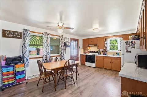 Kitchen - 4267 Helena Dr, Springfield, OH 45503 photo 1 of 8