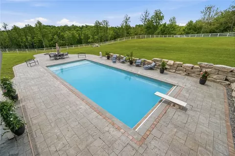 Exterior - 4681 Upper Valley Pike, Springfield, OH 45502 photo 13 of 23