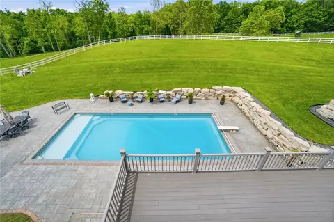 Exterior - 4681 Upper Valley Pike, Springfield, OH 45502 photo 12 of 23
