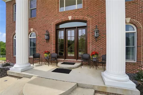Exterior - 4681 Upper Valley Pike, Springfield, OH 45502 photo 5 of 23