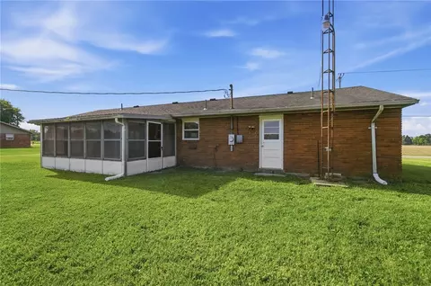 Exterior - 3135 E State Route 55, Troy, OH 45373 photo 12 of 15