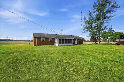 Exterior - 3135 E State Route 55, Troy, OH 45373 photo 10 of 15