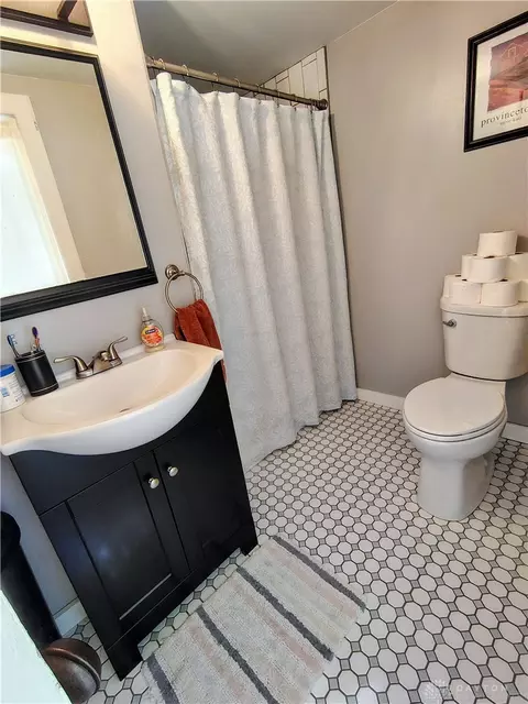 Bath - 3689 W National Rd, Springfield, OH 45504 photo 2 of 3
