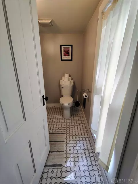 Bath - 3689 W National Rd, Springfield, OH 45504 photo 3 of 3
