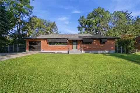 327 Constantia Ave, Dayton, OH 45419
