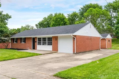Exterior - 2808 Powhattan Pl, Kettering, OH 45420 photo 3 of 10