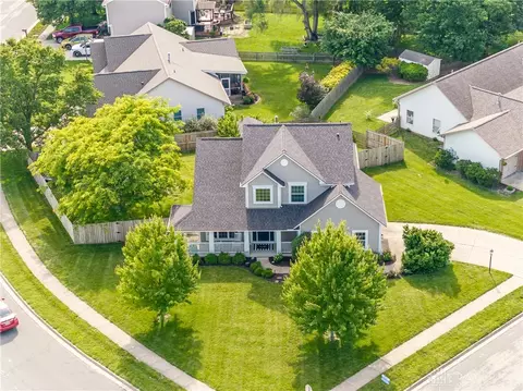1210 Whitetail Dr, Fairborn, OH 45324