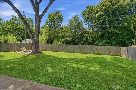 Exterior - 20 E Bryant Ave, Franklin, OH 45005 photo 11 of 12