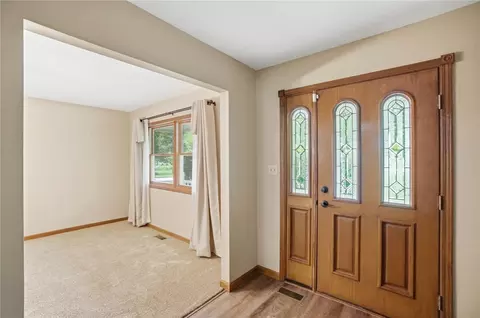 1700 W Sparrow Rd, Springfield, OH 45502 photo 9