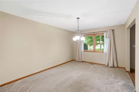 1700 W Sparrow Rd, Springfield, OH 45502 photo 11
